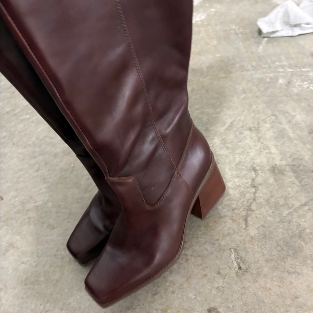 Worn once Franco Sargo viral real leather burgundy boots with heel